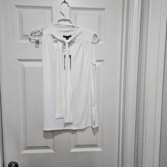 Tommy Hilfiger Ivory Sleeveless Blouse Size Small NWT - Picture 10 of 11